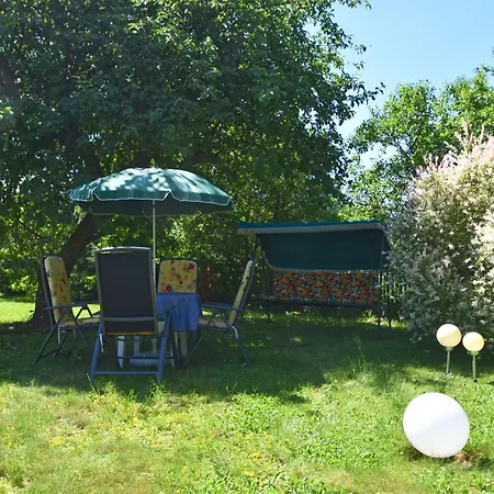 Sophisticated Holiday With Garden